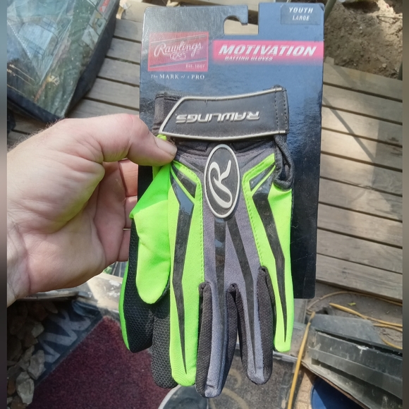 Shoes - Picture 11 of 13